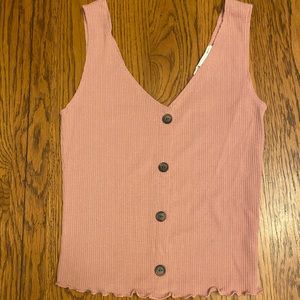 Pink fitted tank top